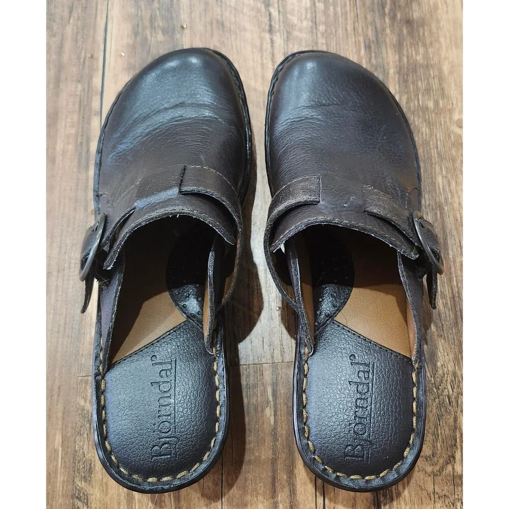 Björndal KellyAnne women's clogs in brown leather-size 8